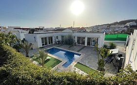 Private Pool In Villa Near The Beach
